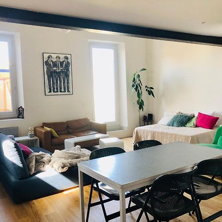 Ferienwohnung Joli Duplex Avec Terrasse Marseilles Exterior foto